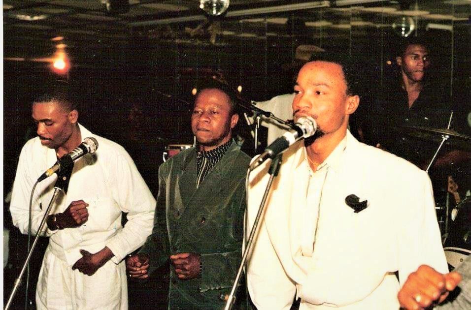 Papa Wemba and Koffi Olomide performing