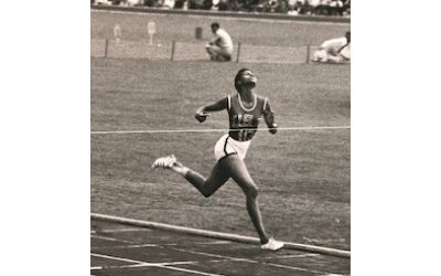 Wilma Rudolph running in the Olympics